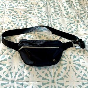Lululemon City Adventure Crossbody